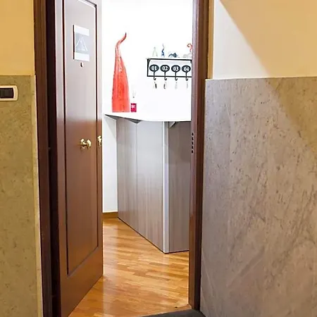 Oda ve Kahvaltı Isa Guest Napoli