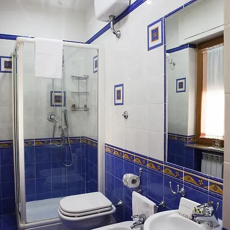 Isa Guest Bed & Breakfast Napels